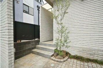 エントランス　エントランス