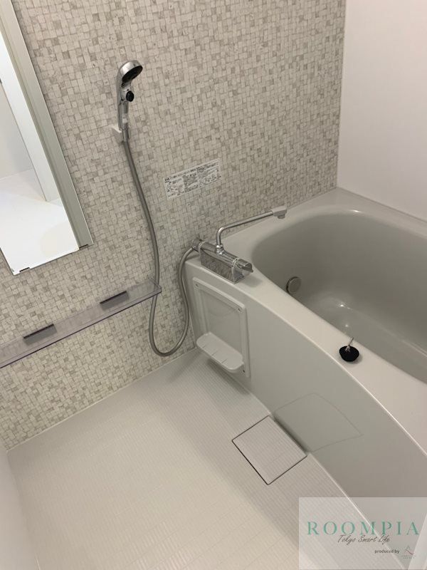 バス・シャワールーム　バス