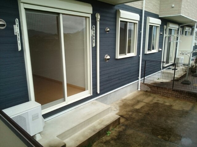 バルコニー　テラス