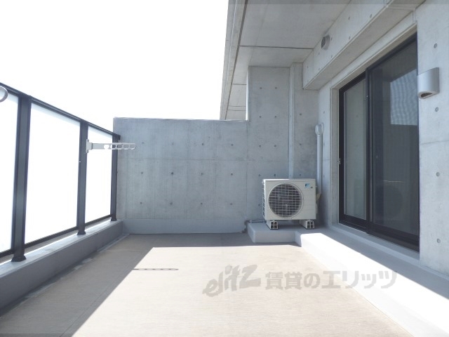 バルコニー　２階部分