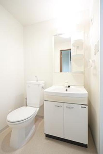 洗面設備　※写真は同タイプ住戸です。