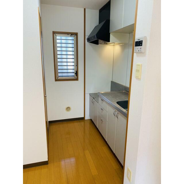 キッチン　画像と現況が異なる場合は現況優先です　反転タイプあり　出窓な