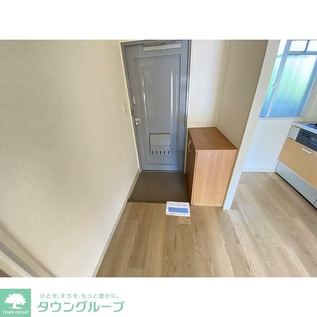 玄関　※別部屋参考写真です