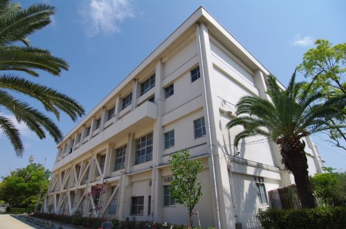 小学校　尼崎市立　武庫庄小学校（小学校）まで585m