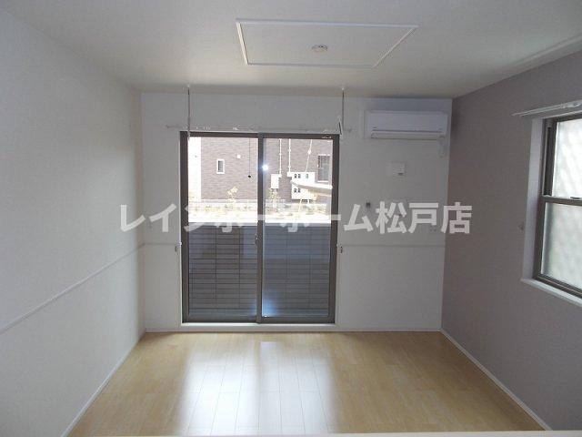 居室・リビング　ゆったりとした居間です