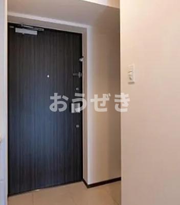 玄関　※同仕様参考写真