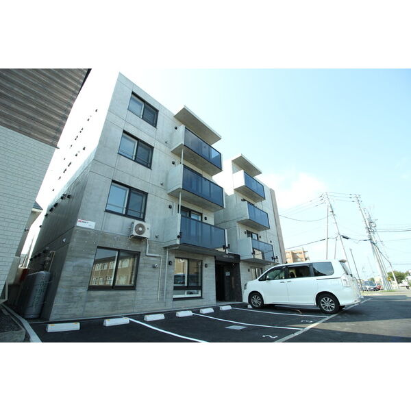 建物外観　☆物件名【グラン ビスタ】とお伝え下さい！