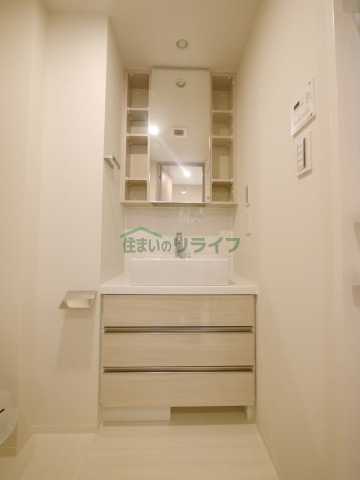 洗面設備　MODIER ICHIGAYA(別部屋の写真となっており)