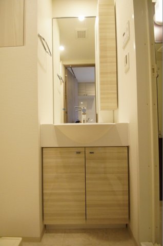 洗面設備　日々の生活に便利な「独立洗面台」あります。