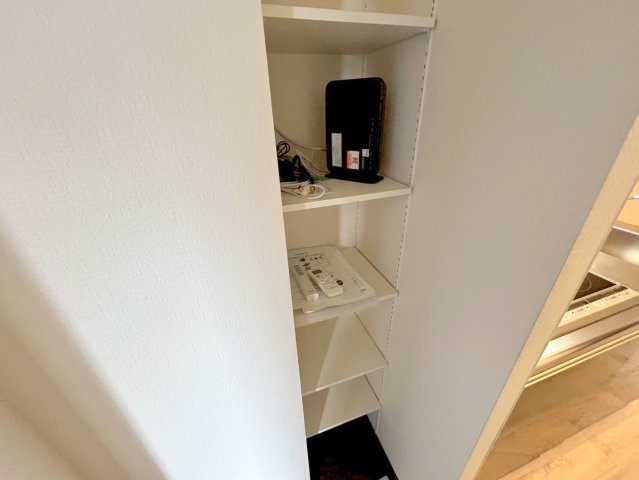 収納　大きいシューズボックスは靴がいっぱい入れれますね。