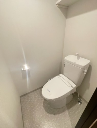 トイレ　※同物件、別部屋になります。