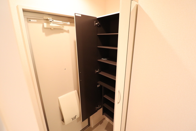 その他設備　下駄箱