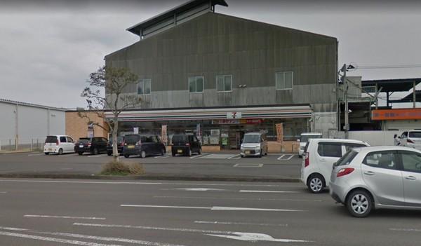 コンビニ　セブンイレブン宮崎吉村町店（コンビニ）まで683m