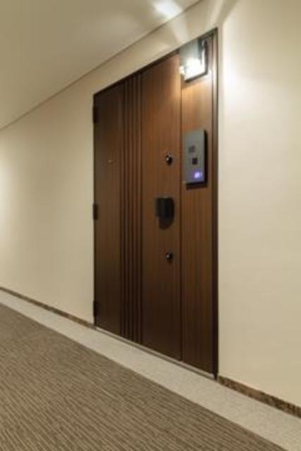 玄関　※写真は同タイプ住戸です。