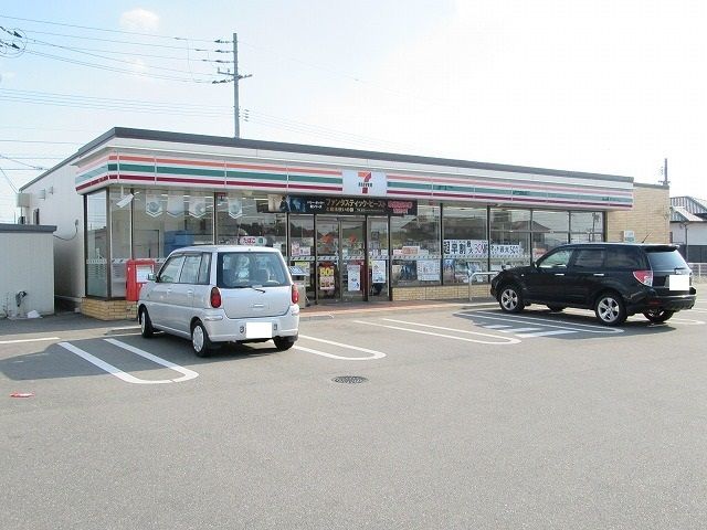 コンビニ　セブンイレブン周南久米次郎丸店（コンビニ）まで400m