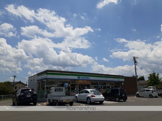 コンビニ　ファミリーマート　　信州山形店（コンビニ）まで500m