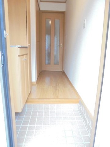 玄関　収納もある玄関です