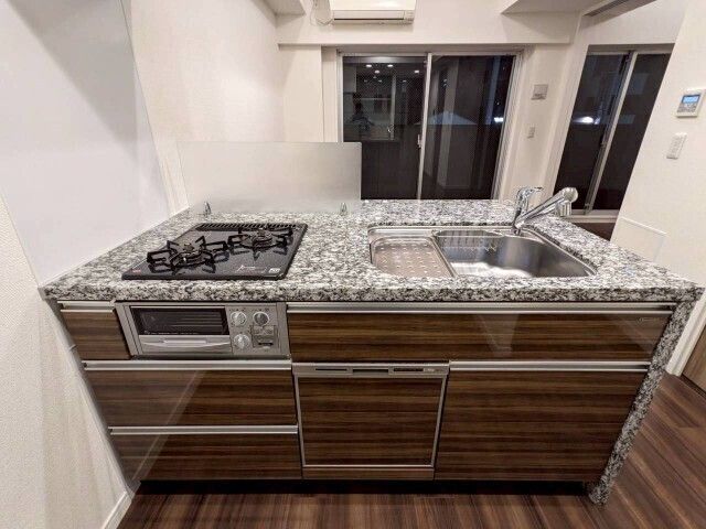 キッチン　☆調理も捗るシステムキッチン☆