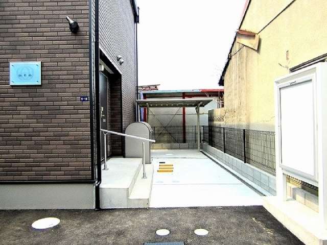 エントランス　エントランス