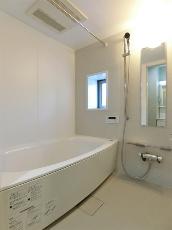 バス・シャワールーム　図面と現状に相違がある場合には現状を優先