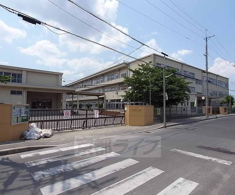 小学校　伊勢田小学校（小学校）まで380m
