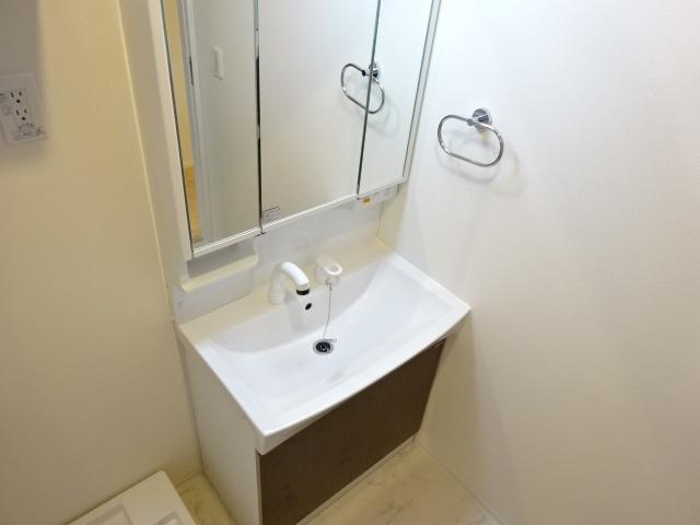 洗面設備　洗髪洗面化粧台