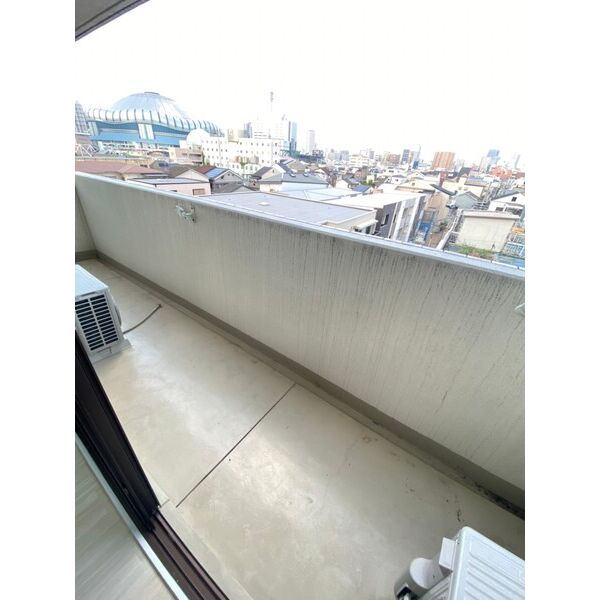 バルコニー　洗濯物が早く乾きそうですね♪