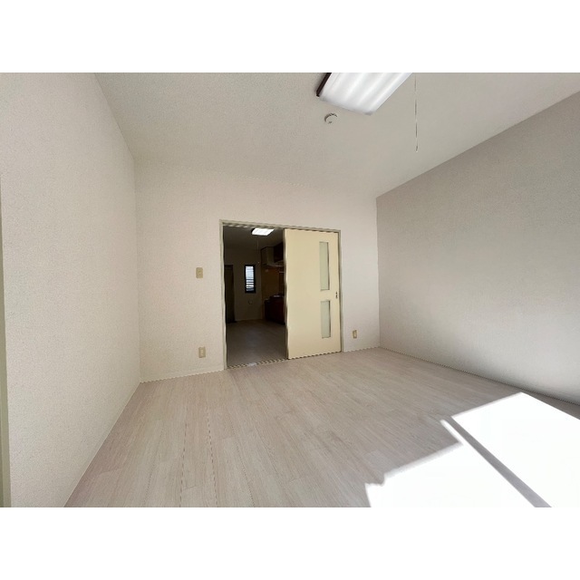 居室・リビング　居間です