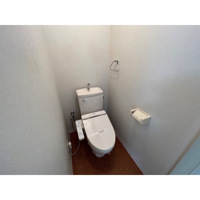 トイレ　コンパクトで使いやすいトイレです