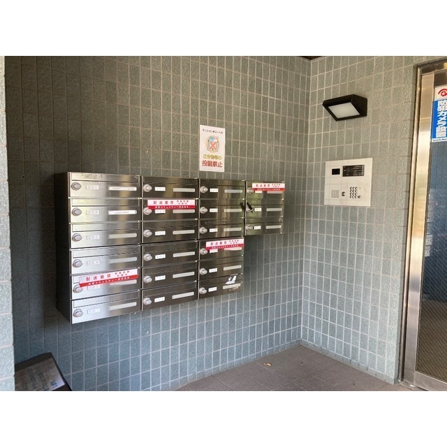 エントランス　毎日通るエントランスはこのようになっています