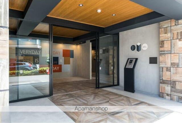 エントランス　エントランス