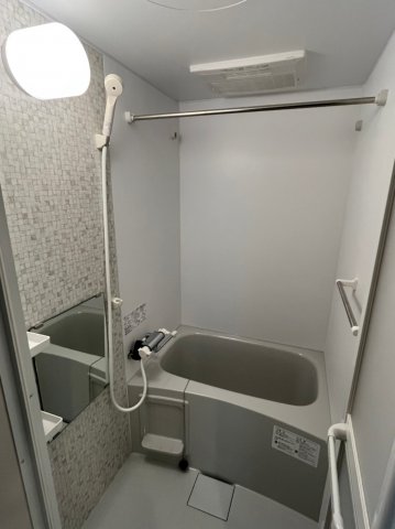 バス・シャワールーム　同施工会社施工物件の参考写真になります※現況優先