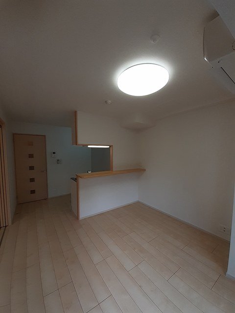 居室・リビング　家具が配置しやすい形です☆