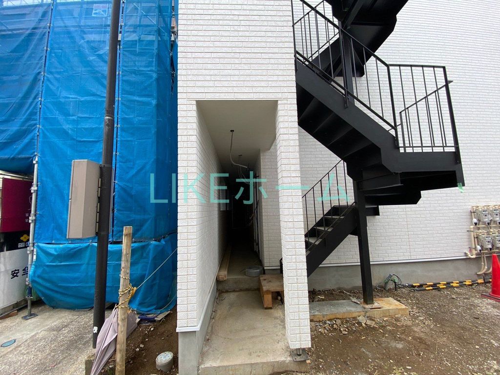 エントランス　駐車場