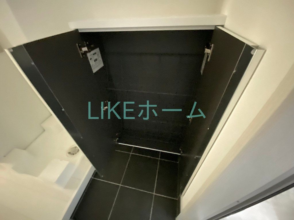 収納　バルコニー