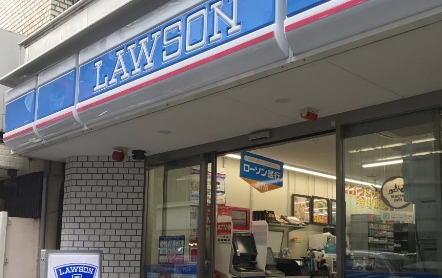 コンビニ　ローソン内神田三丁目店（コンビニ）まで82m