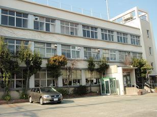 役所　園田支所（役所）まで946m