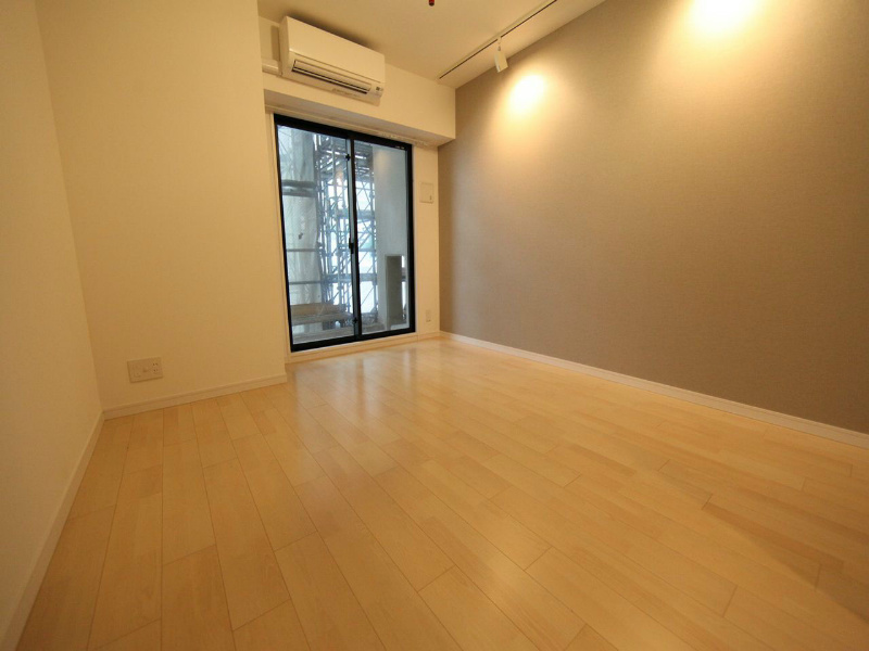 その他　洋室8.2帖　クローゼット（収納充実してます）