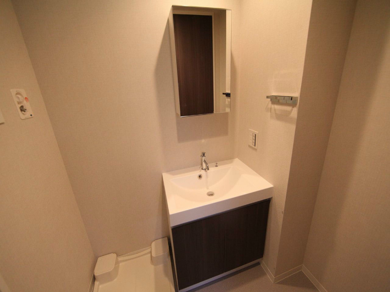 洗面設備　脱衣所　独立洗面台　洗濯機ご用意できます