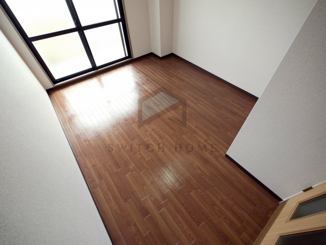 居室・リビング　こちらの居間で趣味の時間をお楽しみください