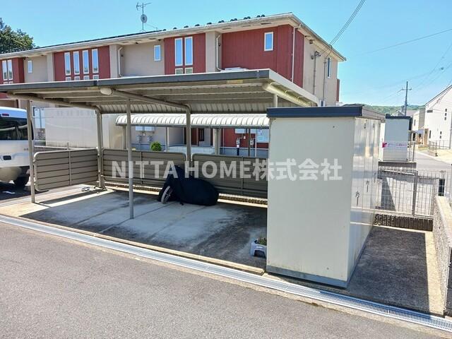 その他設備　タイヤ庫も完備しています！