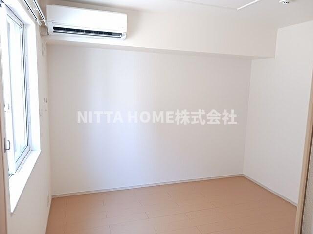 その他部屋・スペース　独立した洋室は６．１帖です☆彡