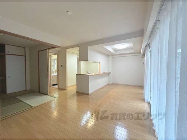 居室・リビング　リビング