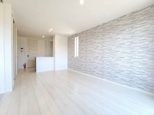 居室・リビング　参考：201号室（内装・設備が異なる場合があります。）