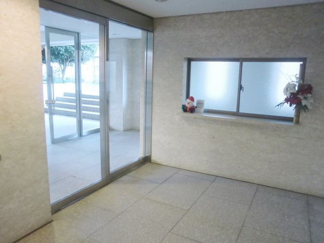 その他共有部分　★建物エントランスです★