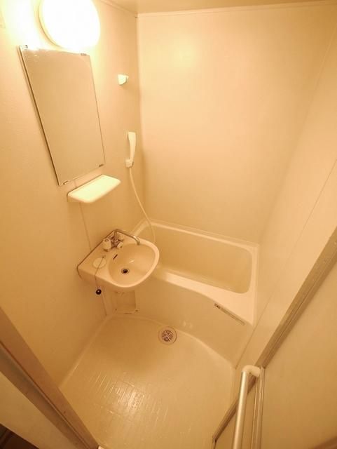 バス・シャワールーム　★きれいな浴室★