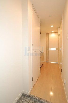 玄関　広々とした玄関部分