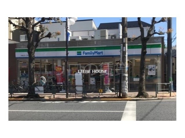 コンビニ　ファミリーマート大森山王一丁目店（コンビニ）まで805m