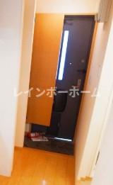玄関　※別部屋お写真です。　※現況優先です