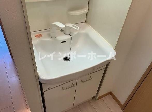 洗面設備　使いやすい洗面所です